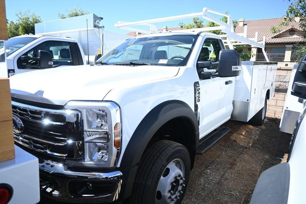 New 2026 Oxford White Ford XL image 7