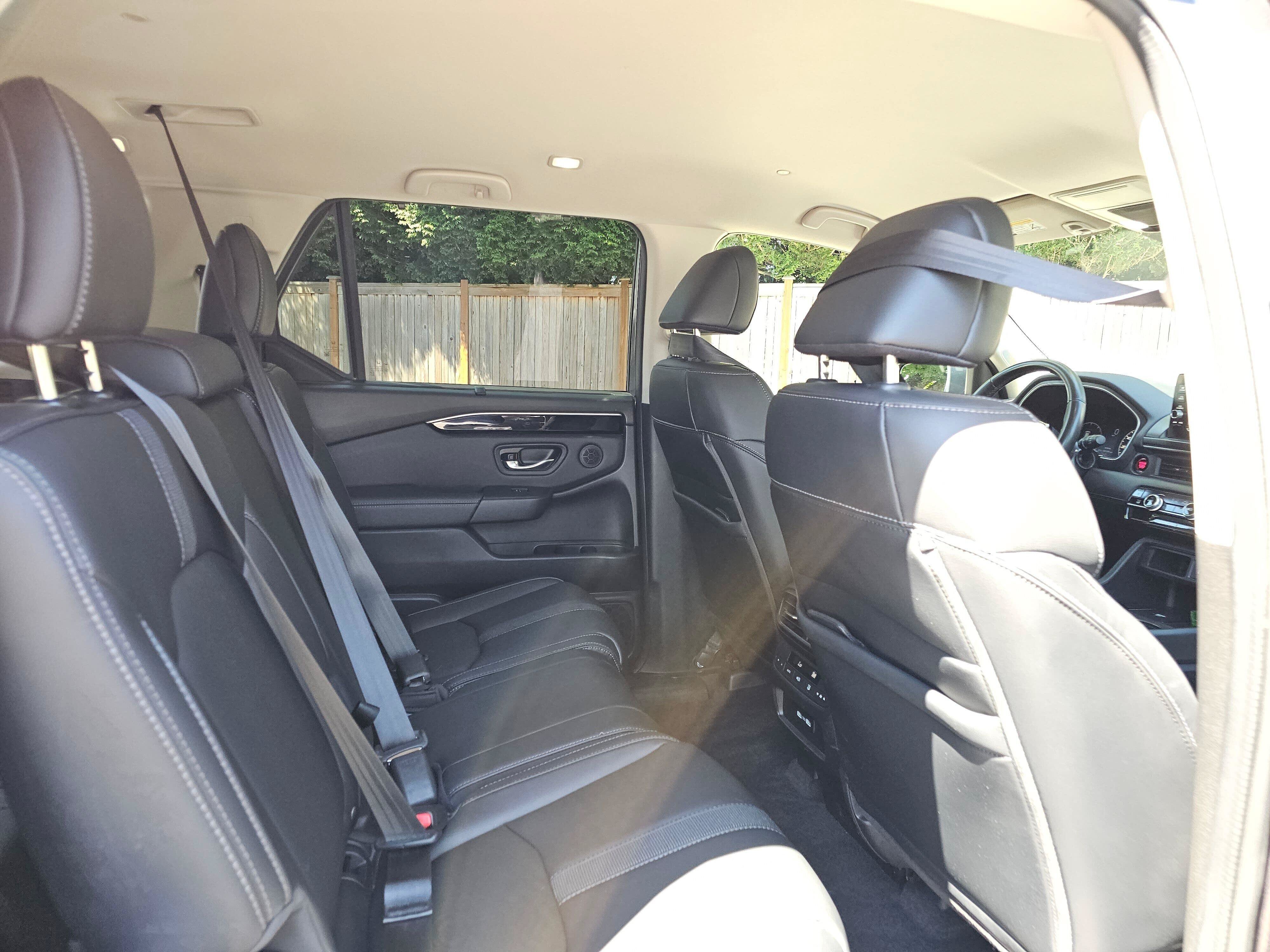 Certified Used 2023 Modern Steel Metallic Honda AWD EX-L image 46