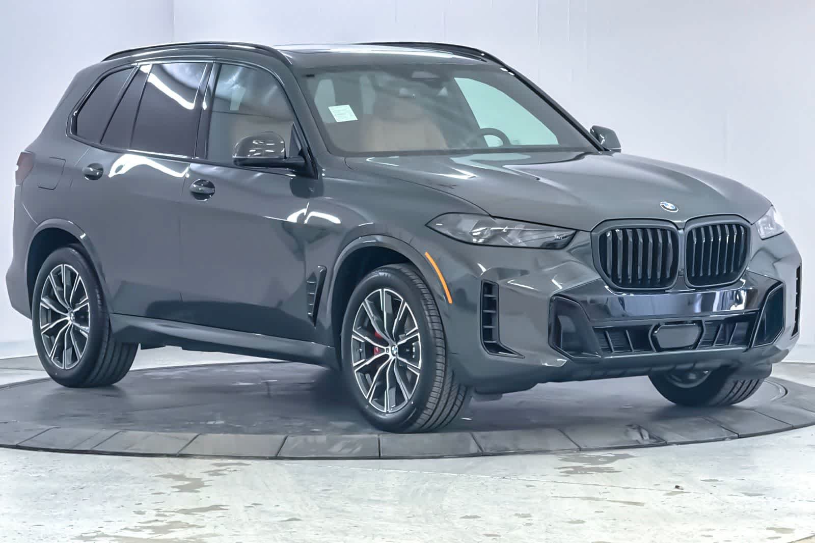New 2026 Dravit Grey Metallic BMW xDrive40i image 9