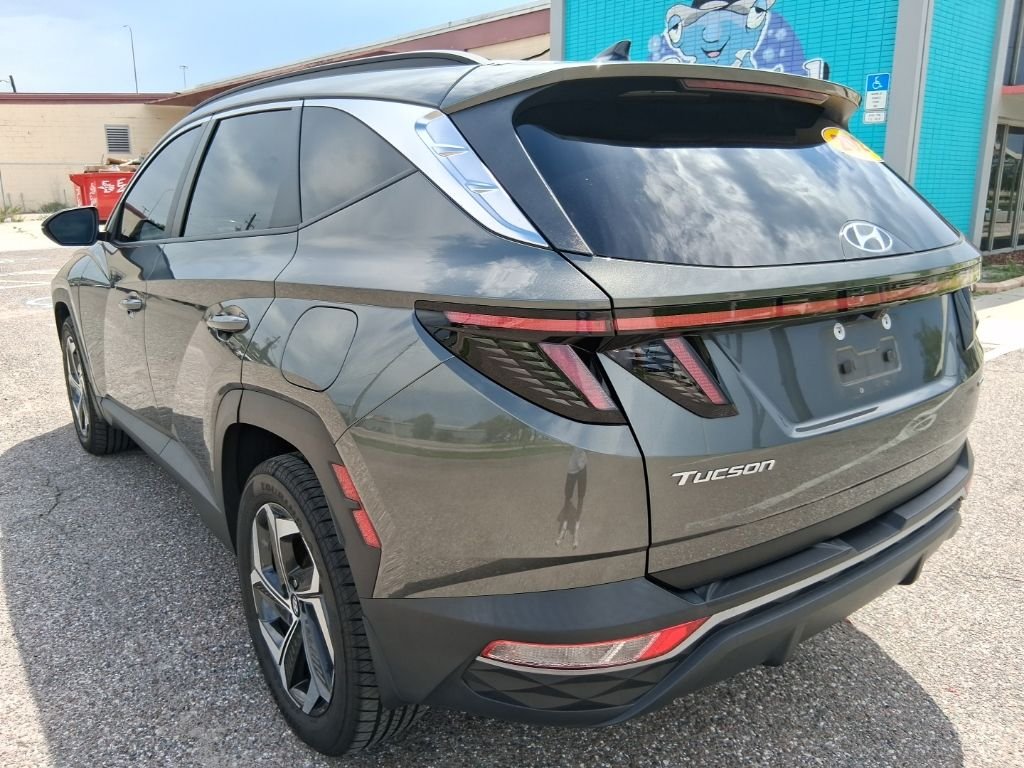 Used 2023 Gray Hyundai SEL image 5