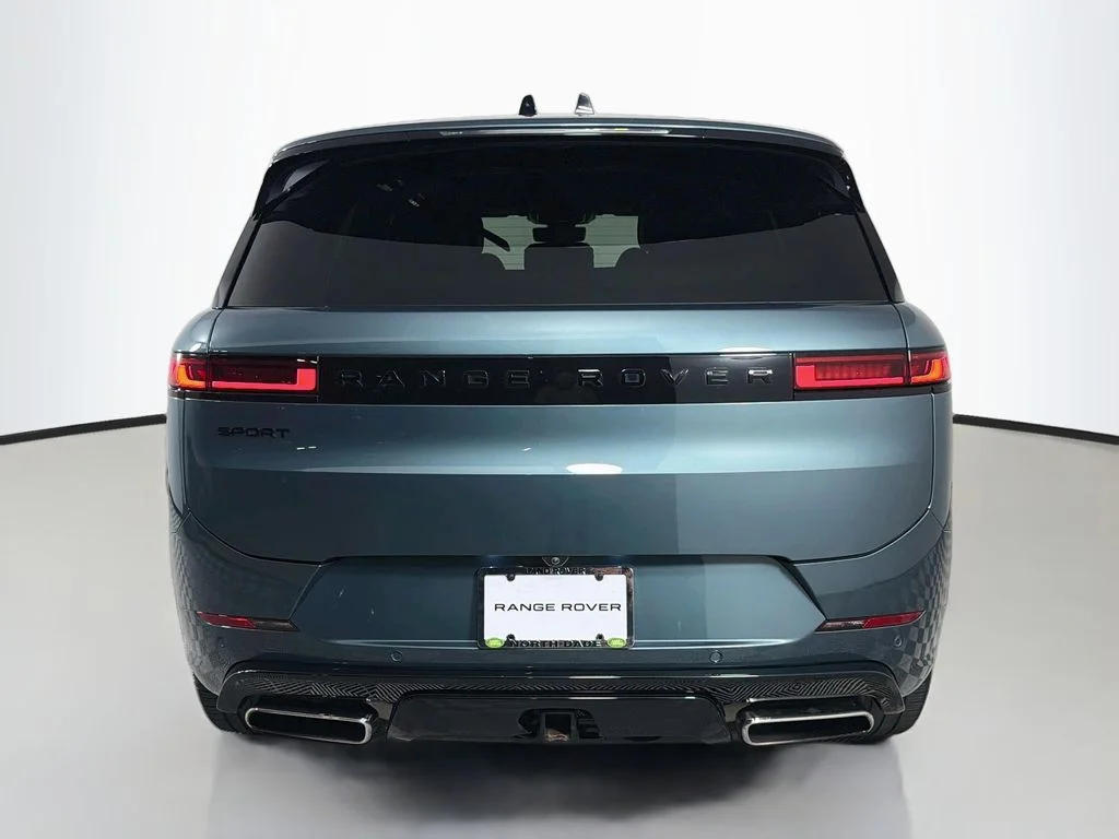 Certified Used 2025 Green Land Rover Dynamic SE image 6