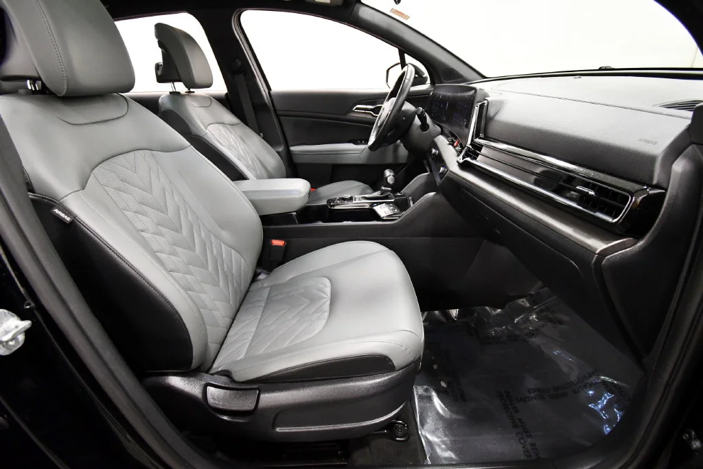 Certified Used 2023 Black Kia X-Pro image 19