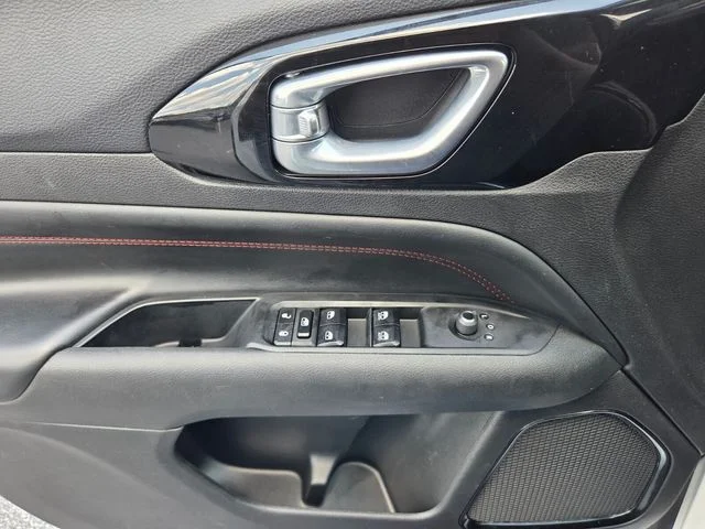 Used 2024 White Jeep Trailhawk image 30