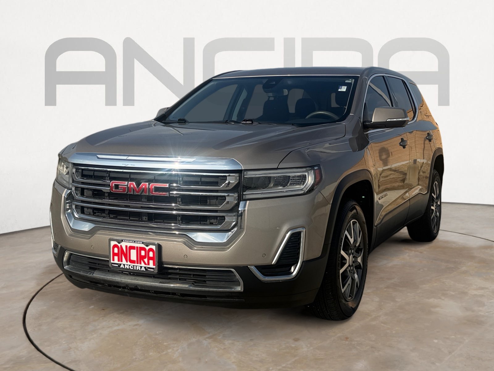 Used 2022 Light Stone Metallic GMC SLE image 6