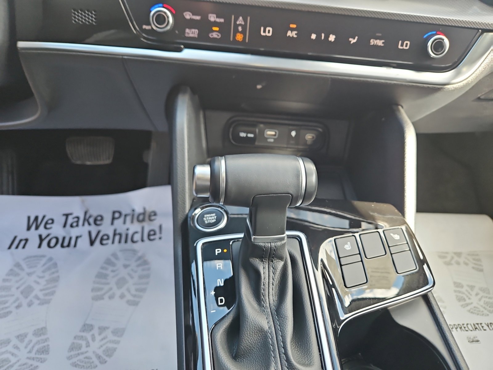 Used 2024 Wolf Gray Kia SX image 21