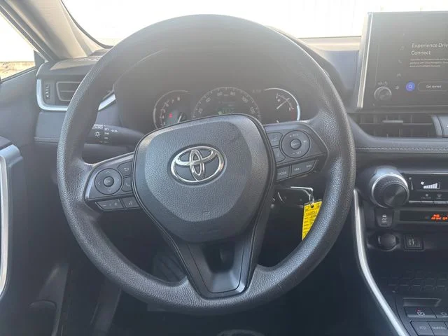 Used 2025 White Toyota LE image 14