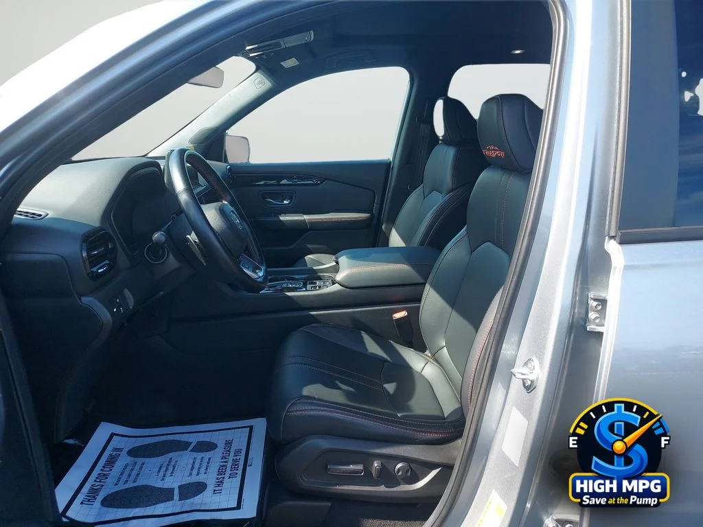 Certified Used 2025 Silver Honda TrailSport image 28