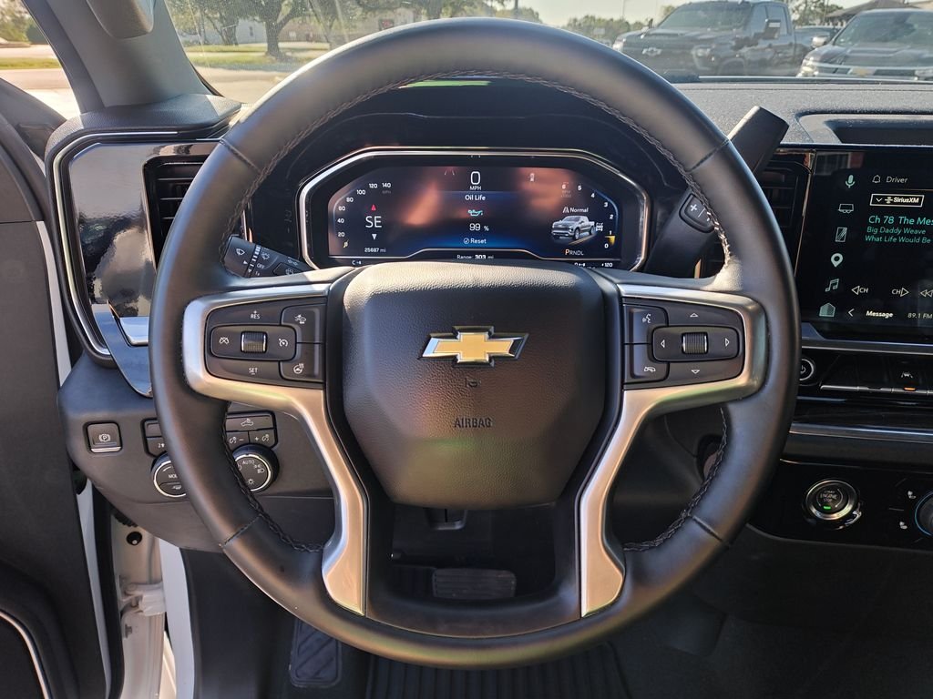 Used 2024 White Chevrolet LT image 17