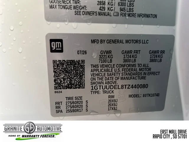 New 2026 Summit White GMC SLT image 29