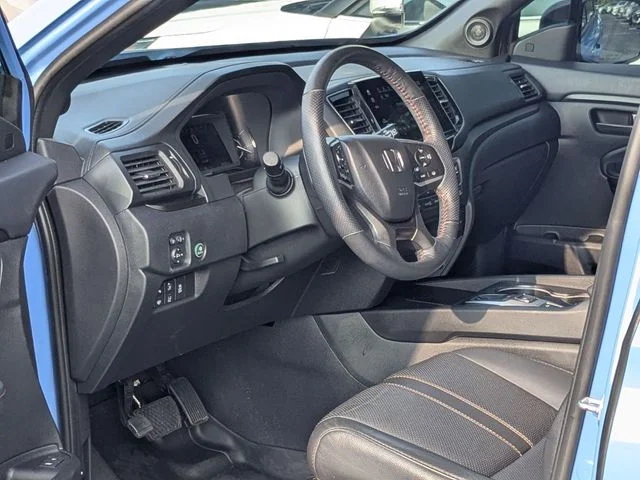 Used 2024 Diffused Sky Pearl Honda TrailSport image 2