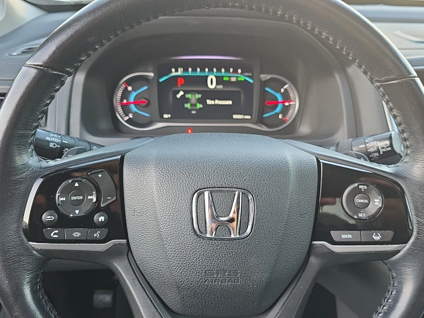 Used 2019 Crystal Black Pearl Honda Touring w/Rear Captain