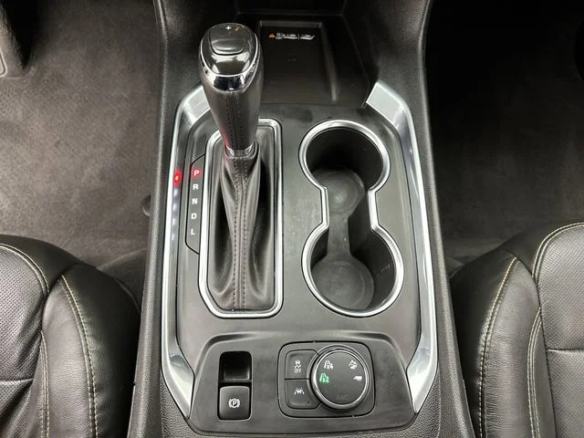 Used 2019 Brown Chevrolet Premier image 20