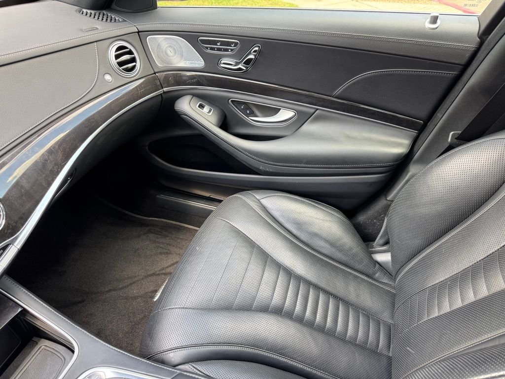Used 2016  Mercedes-Benz S 550 image 33