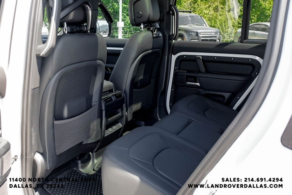 New 2026 Fuji White Land Rover S image 41