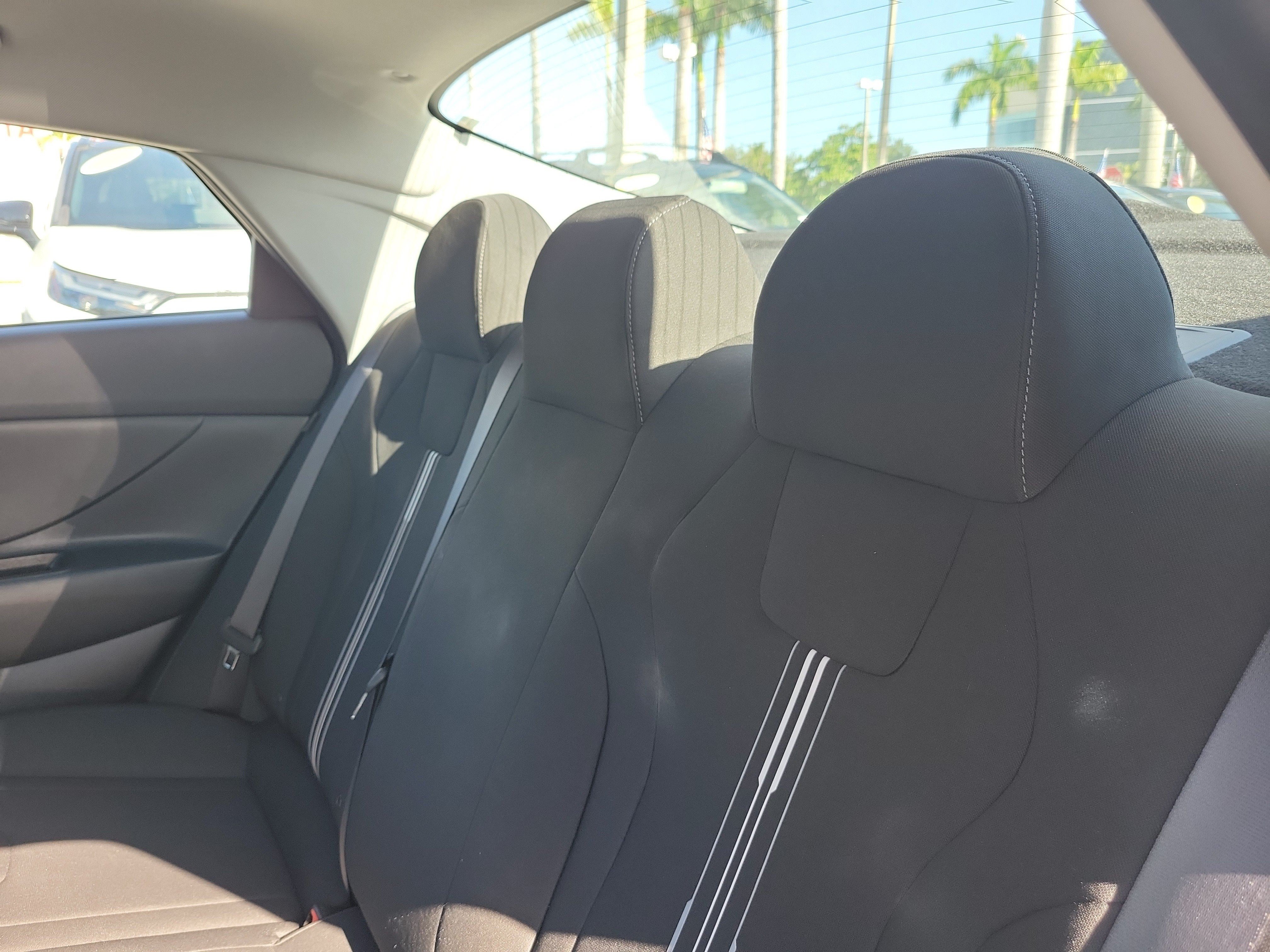 Used 2024 Amazon Gray Hyundai SEL image 11