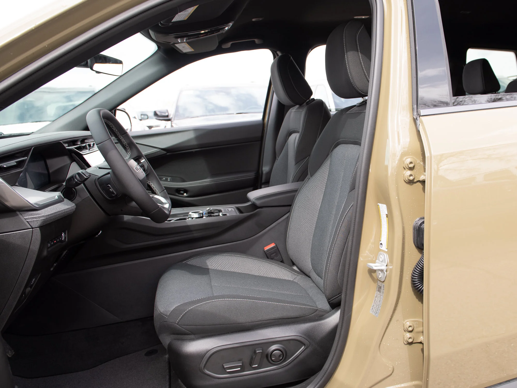 New 2026 41 Jeep Laredo * Hybrid 4x4, 6.3L/100kms, Remote Start, Heated Seats/Wheel image 19
