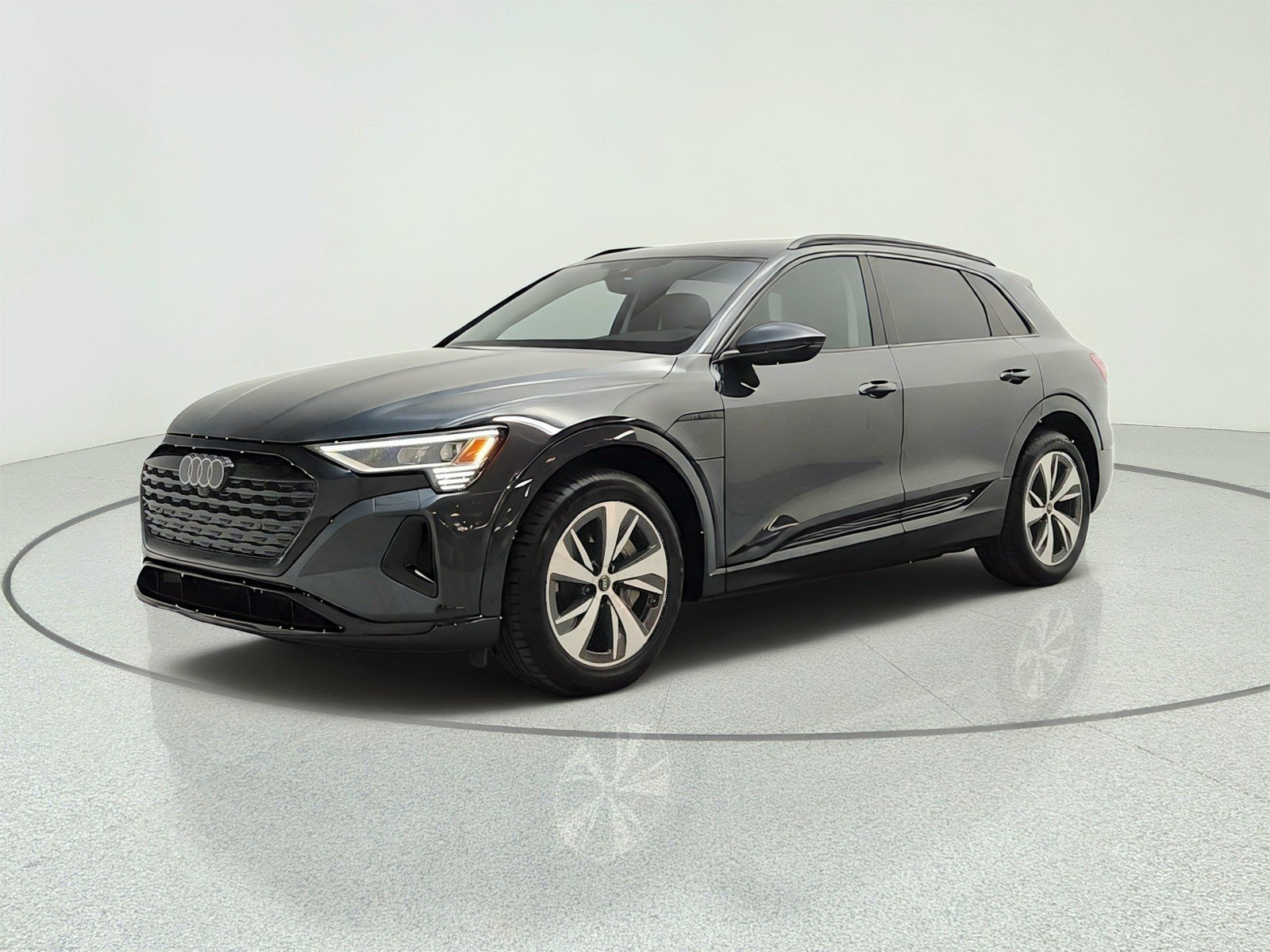 2024 Audi Q8 e-tron Premium