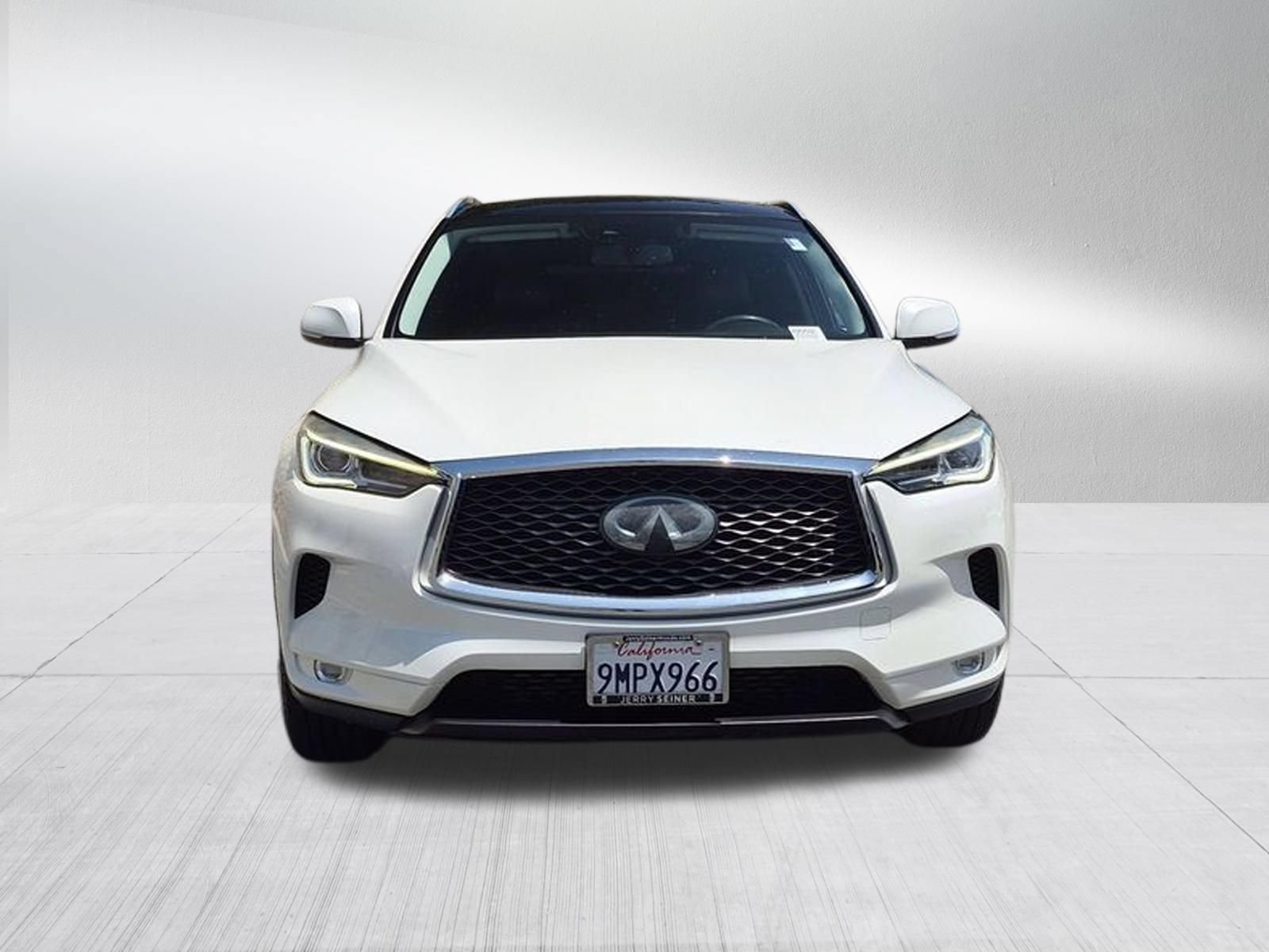 Certified Used 2020 Majestic White INFINITI LUXE image 8