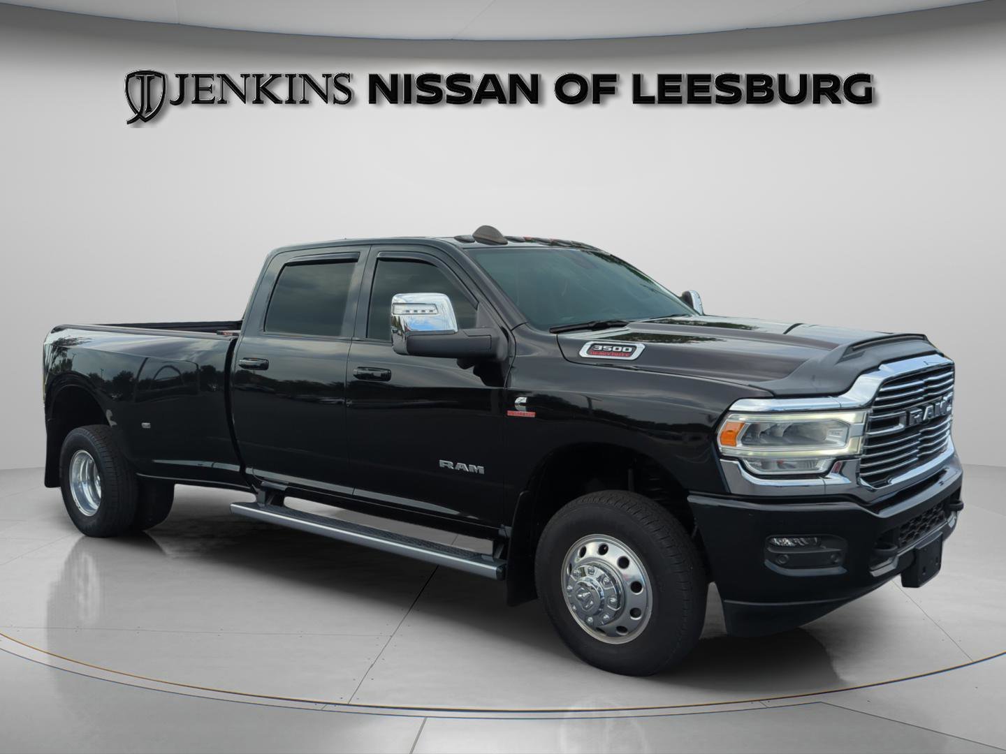 2024 RAM 3500 Laramie 4X4 Crew Cab LWB's photo
