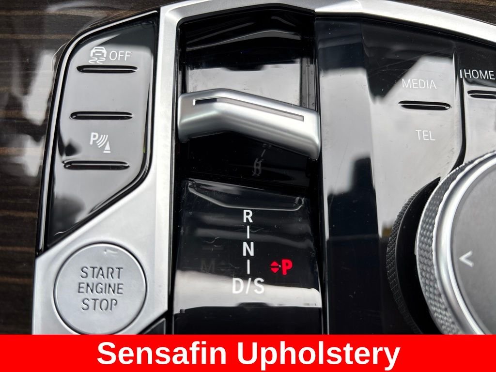 Used 2024 Black BMW xDrive40i image 29