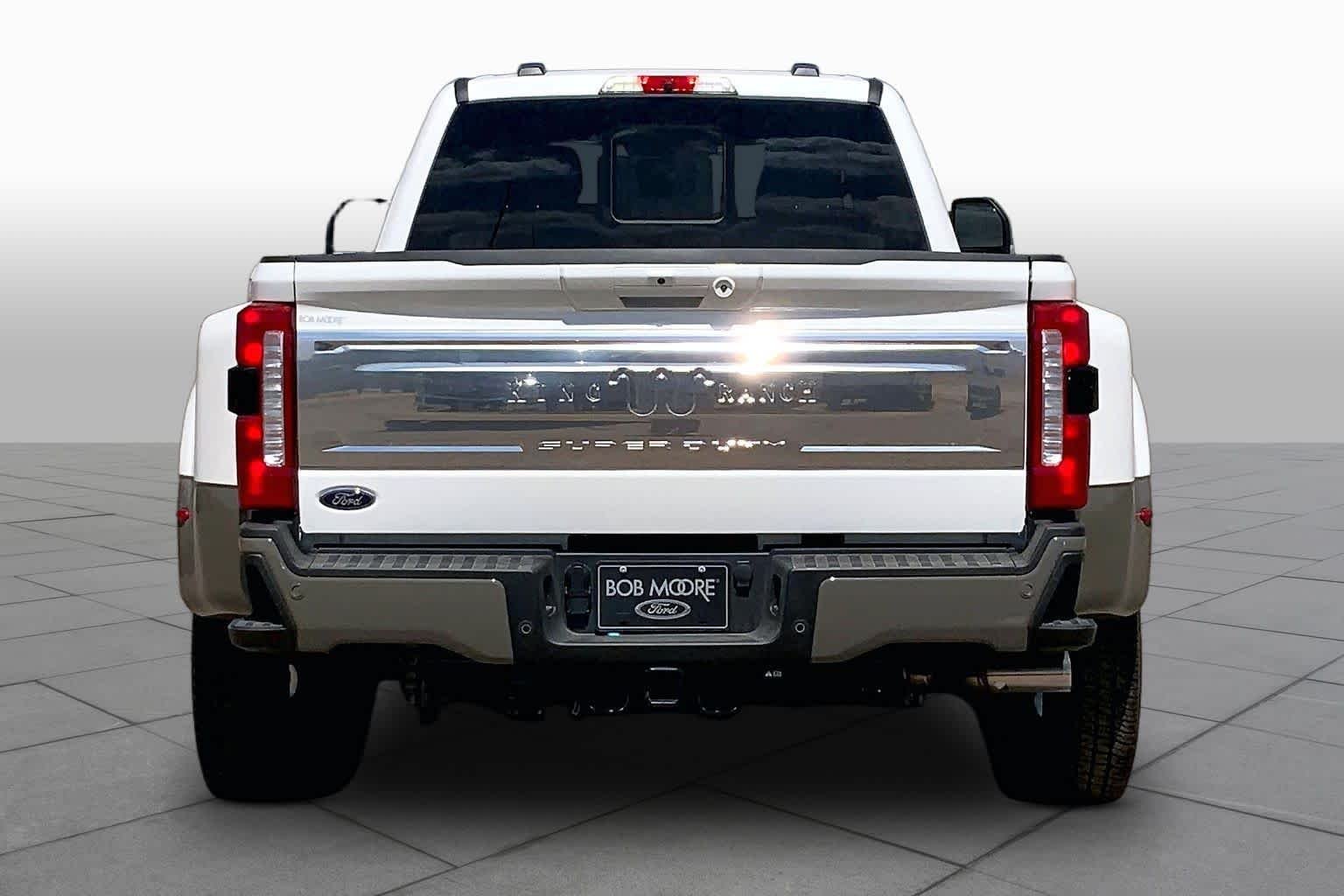 New 2026 Star White Metallic Tri-Coat Ford F-350® King Ranch® image 4