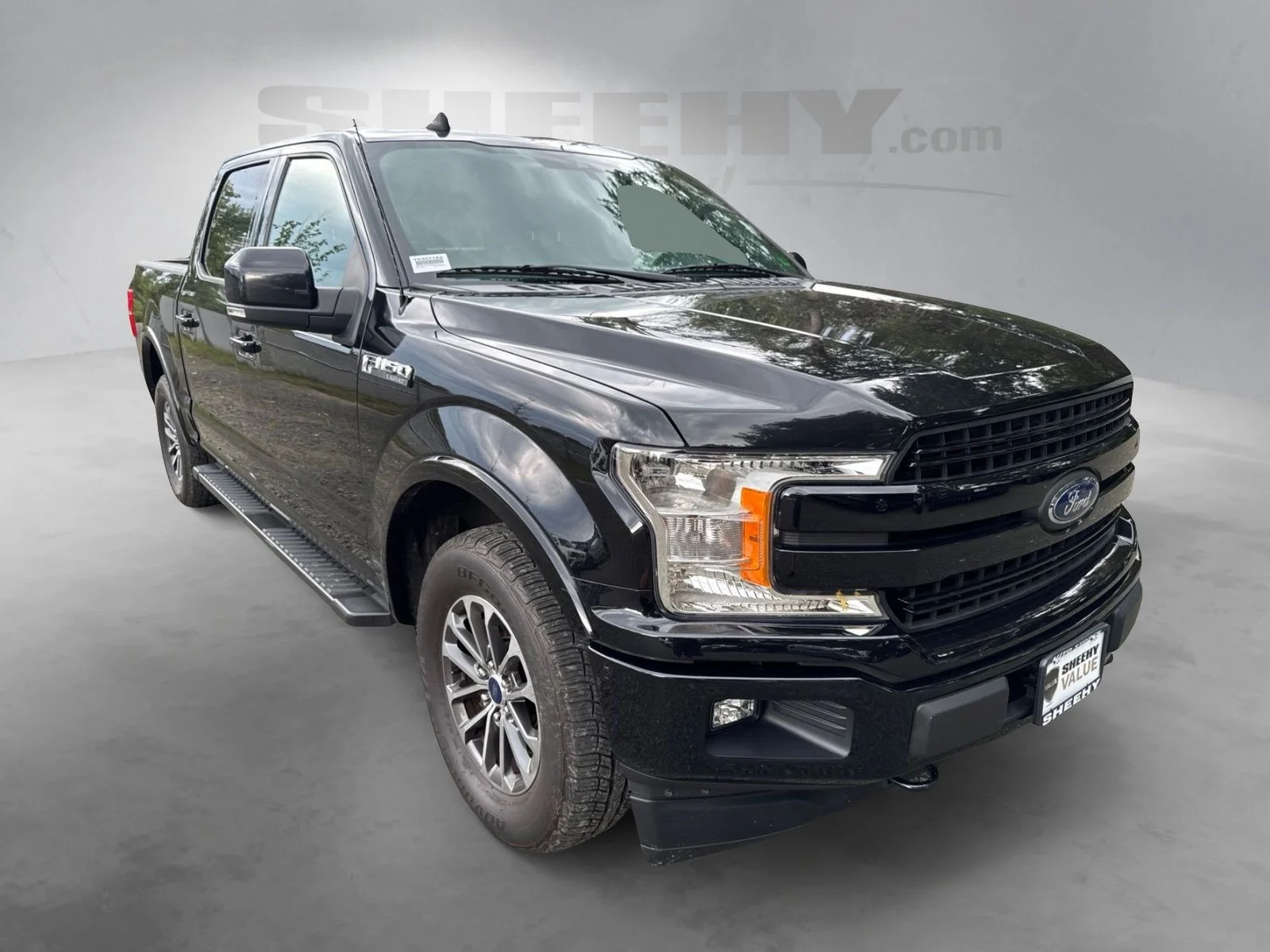 Used 2019 Agate Black Metallic Ford Lariat image 3