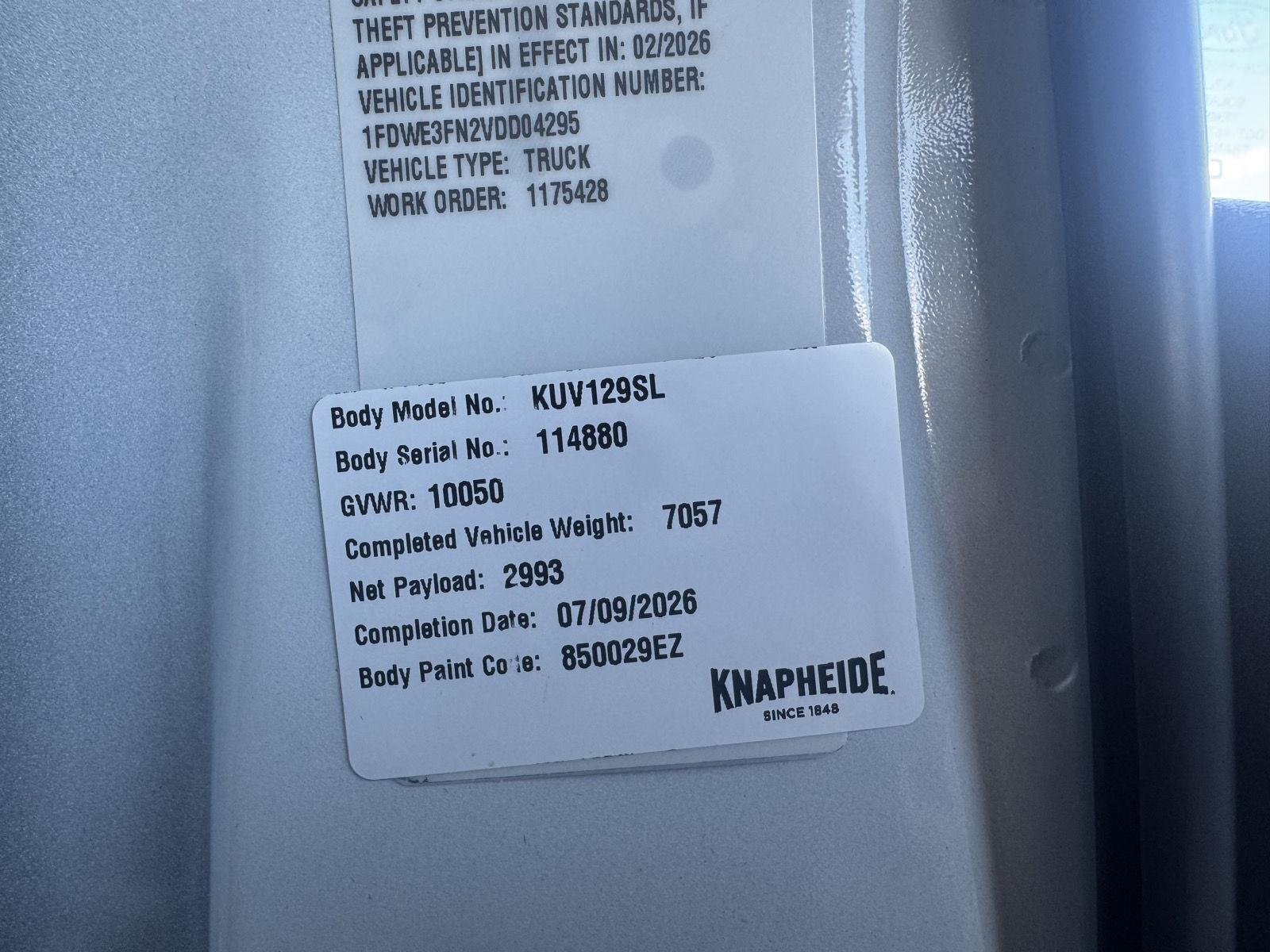 New 2027 Oxford White Ford E-350 SRW image 17