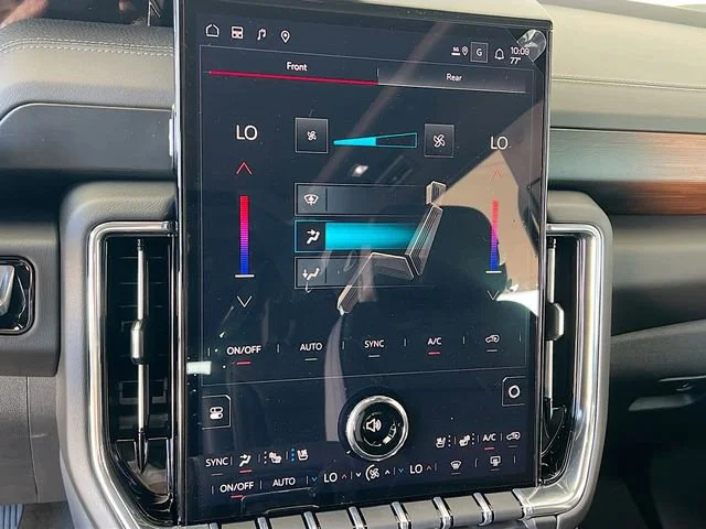 2026 GMC Yukon XL Denali - Photo 11