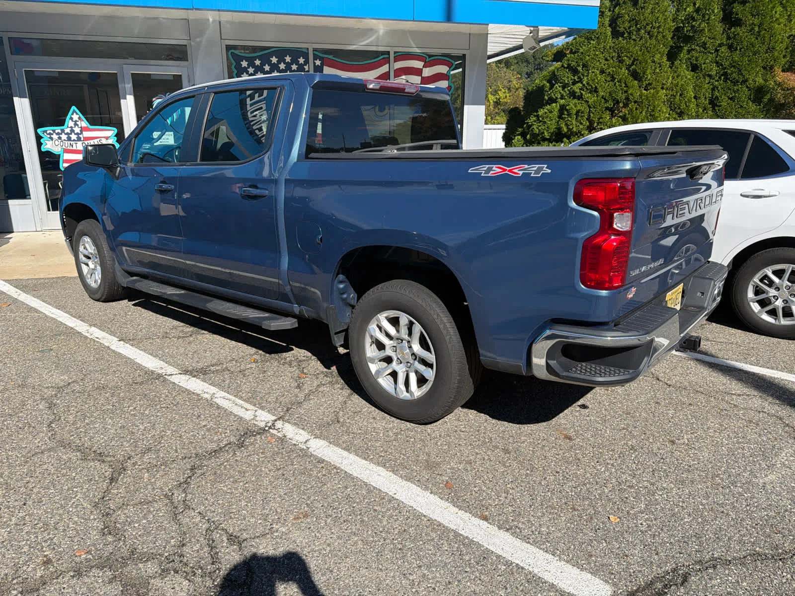 Used 2024 Lakeshore Blue Metallic Chevrolet LT image 1
