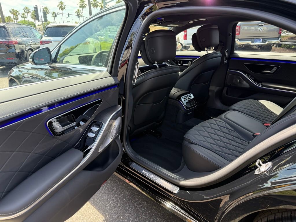 2025 Mercedes-Benz S-Class S 580 - Photo 40