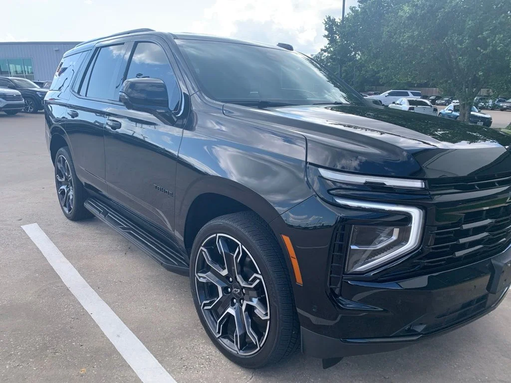 Used 2025 Black Chevrolet RST image 4