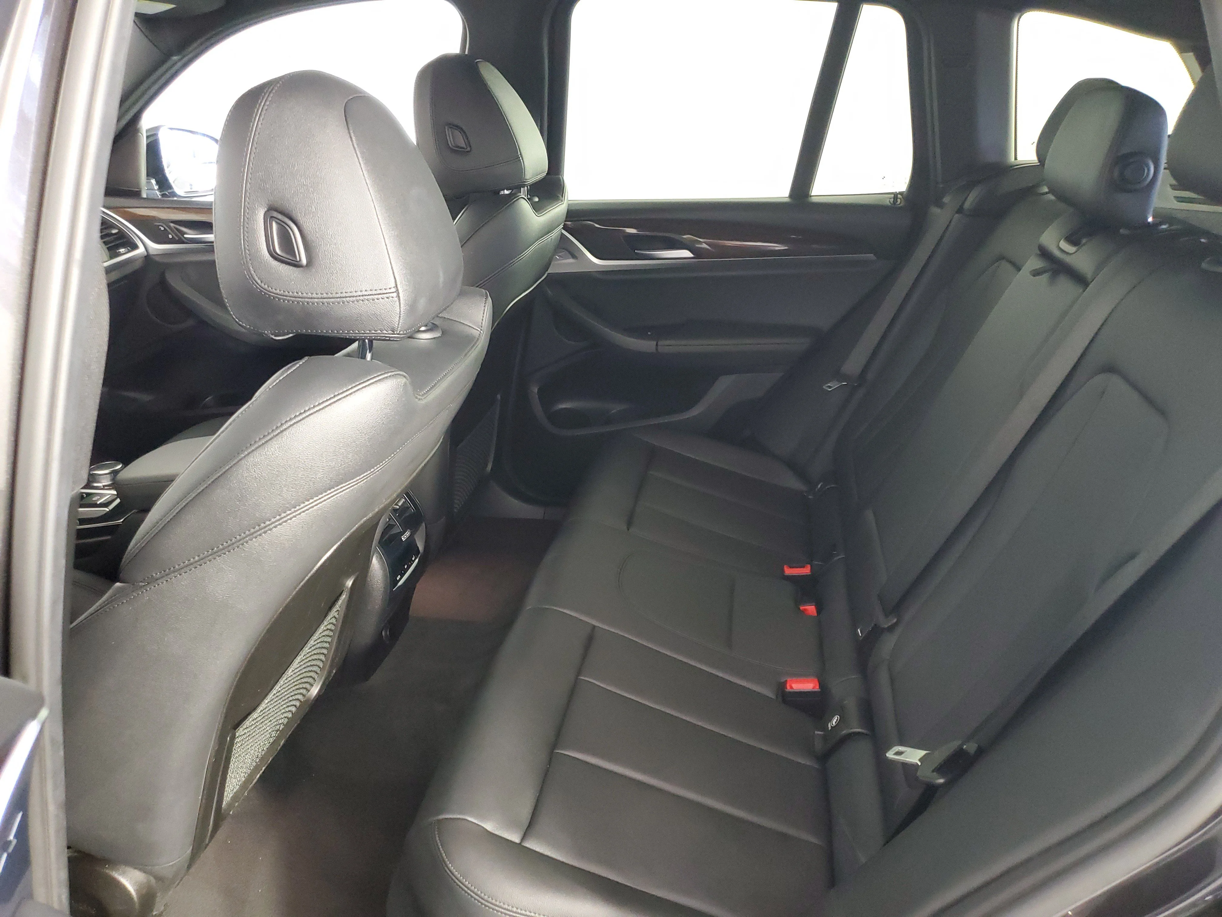 Used 2019 Dark Graphite Metallic BMW sDrive30i image 13