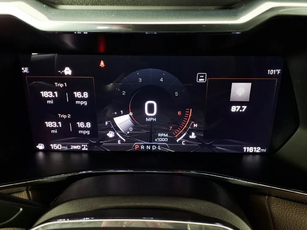 Used 2025 Sterling Metallic GMC Denali image 17