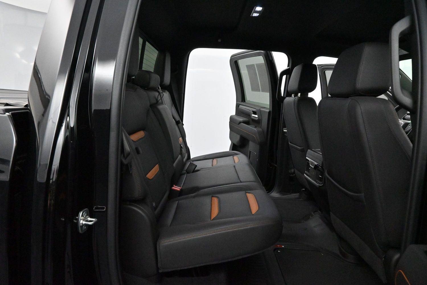 Used 2025 Onyx Black GMC AT4 image 34