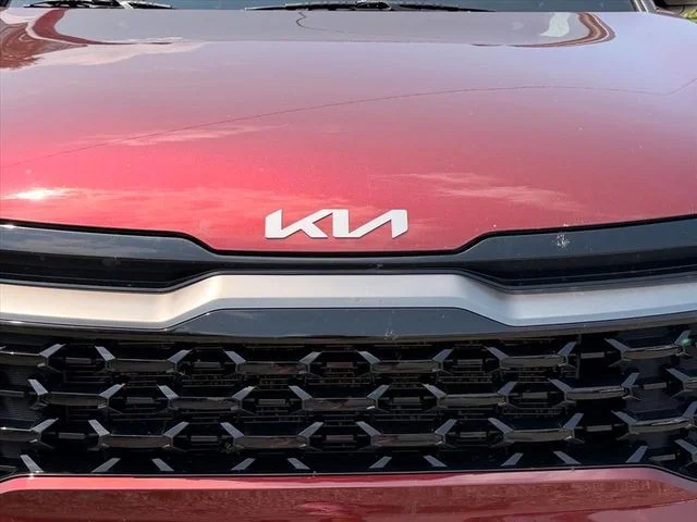 Used 2023 Red Kia X-Line image 6