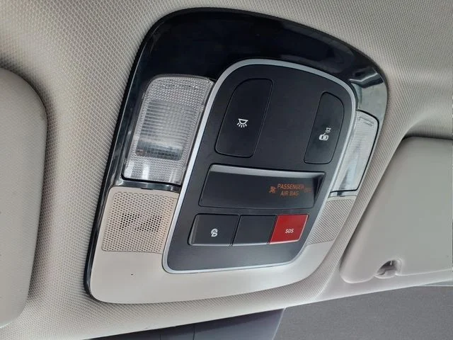 Used 2023 Gray Hyundai SEL image 27
