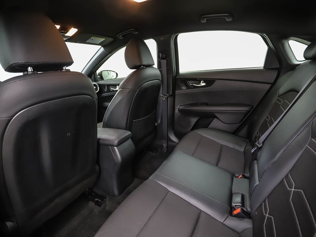 Used 2024 Aurora Black Kia GT-Line image 21