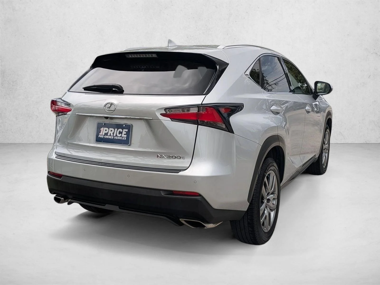 Used 2015 Silver Lining Metallic Lexus  image 5