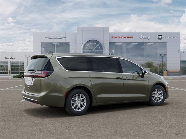 New 2027 Olive Green Pearl-Coat Paint Chrysler Select image 82