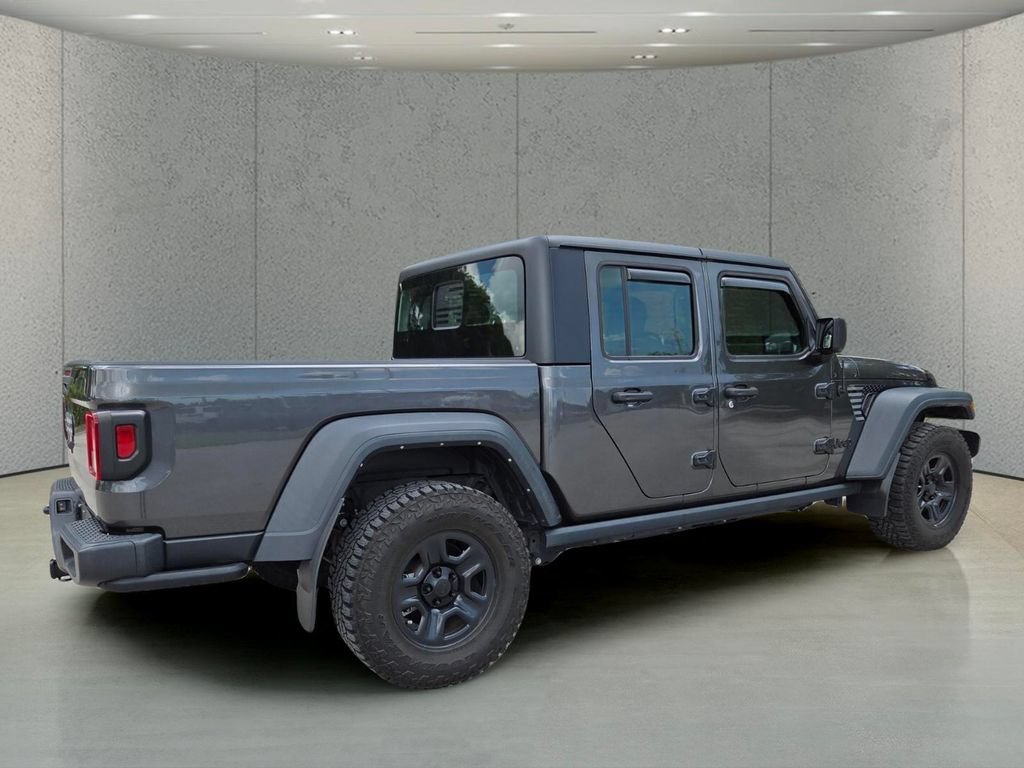 Certified Used 2023 Granite Crystal Metallic Clearcoat Jeep Sport image 4