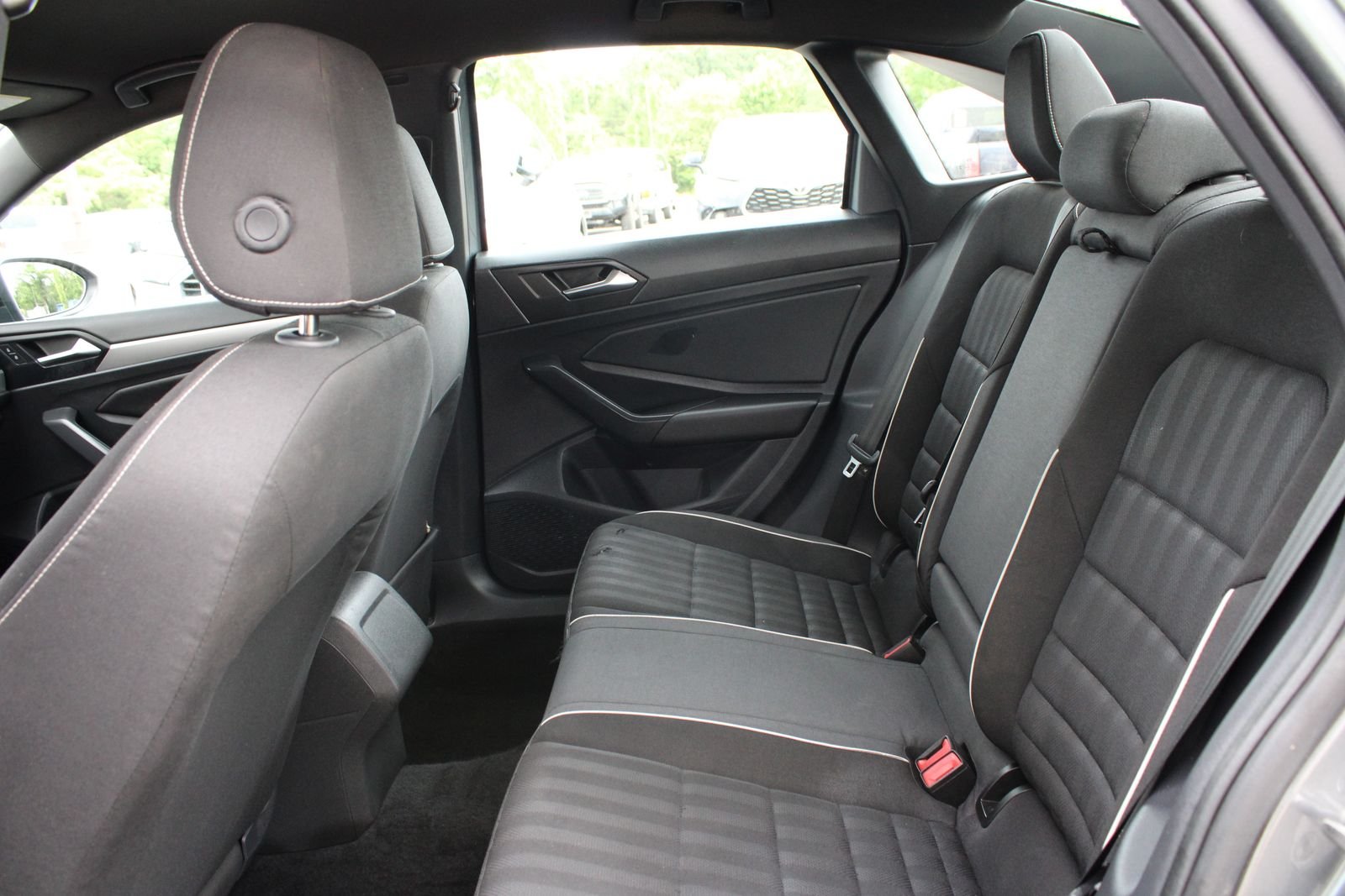 Used 2024 Gray Volkswagen 1.5T Sport image 8
