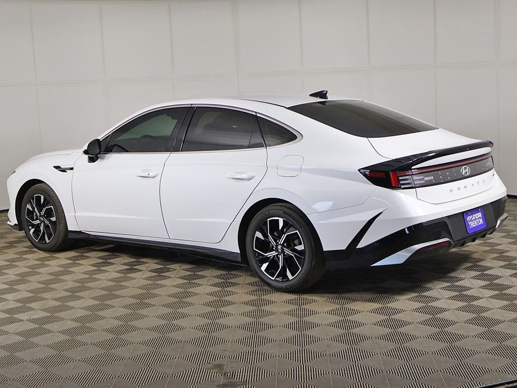 Certified Used 2024 White Hyundai SEL image 8