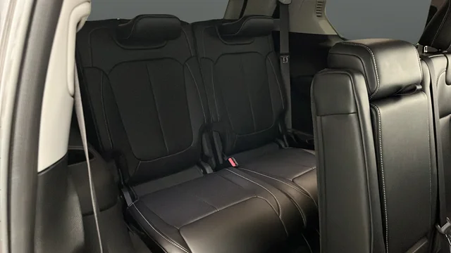Used 2023 Gray Metallic Jeep Limited image 26