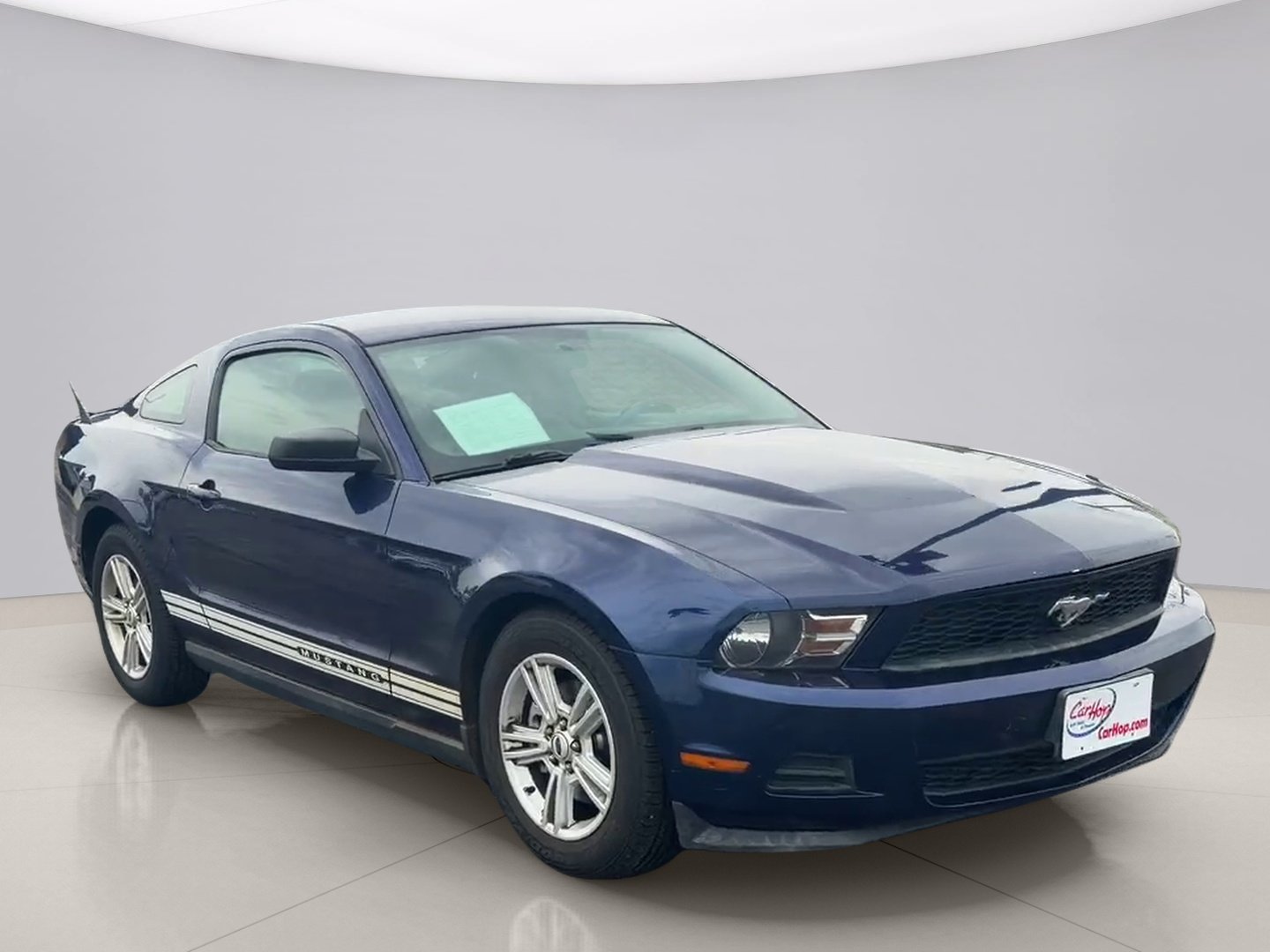 Used 2011 Blue Ford V6 COUPE image 7