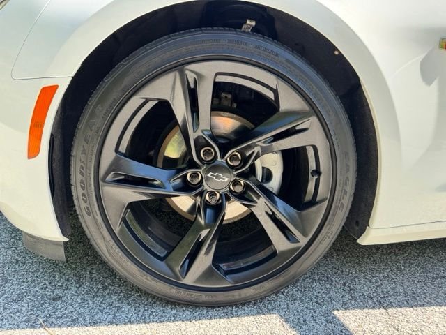 Used 2023 Summit White Chevrolet 1LT image 2