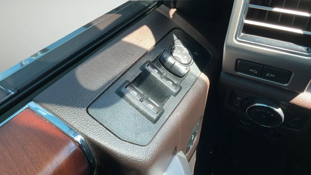Used 2020 White Ford King Ranch image 14