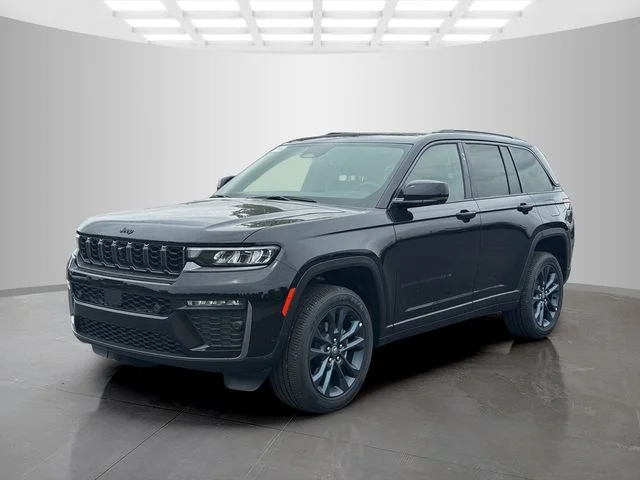 New 2026 Diamond Black Crystal Pearl-Coat Exterior Paint Jeep 85th Anniversary Edition image 3