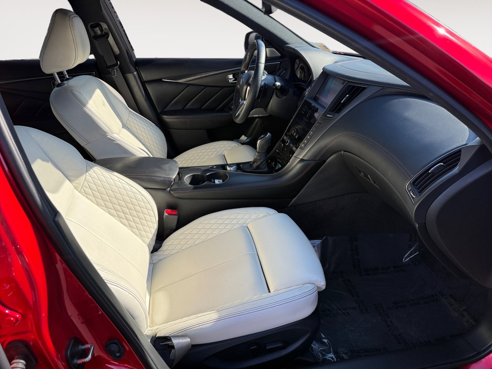 Used 2023 Red INFINITI Red Sport 400 image 19
