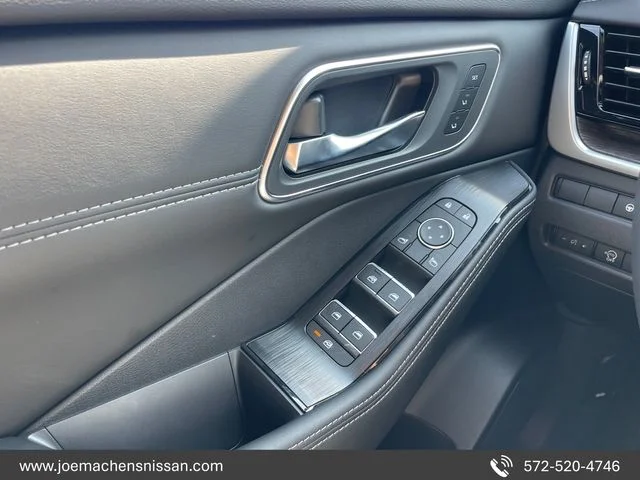 New 2026 Champagne Silver Metallic Nissan Platinum image 20