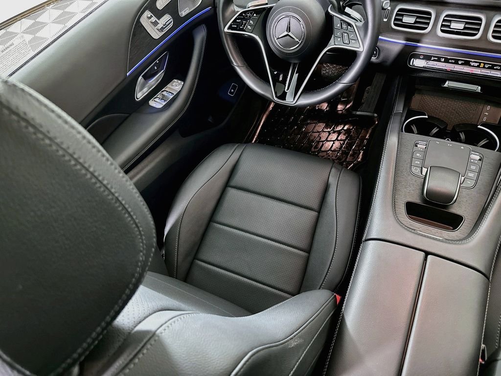 Certified Used 2025 White Mercedes-Benz GLE 450 image 24
